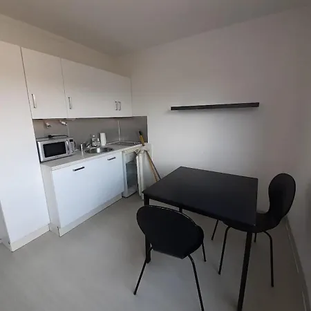 아파트 Beautiful 1-Bed Apartment In Sainte-Maxime