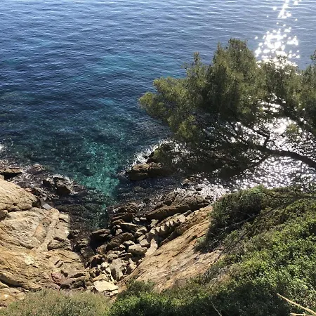 Beautiful 1-Bed Apartment In Sainte-Maxime Apartman *
